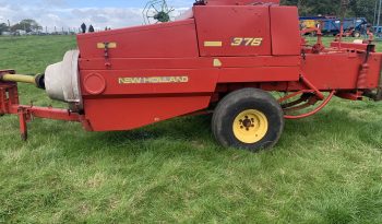 NEW HOLLAND 376 BALER